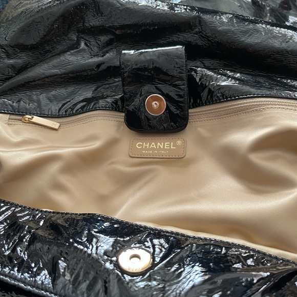 Authentic Black Patent Leather Chanel Purse - Picture 5 of 5
